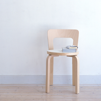 ナチュラルな椅子